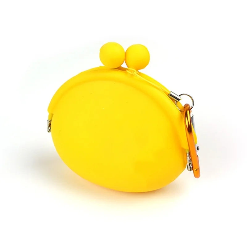 Mini Silicone Dog Treat Pouch – Clip-On Snack Bag for Training & Walks