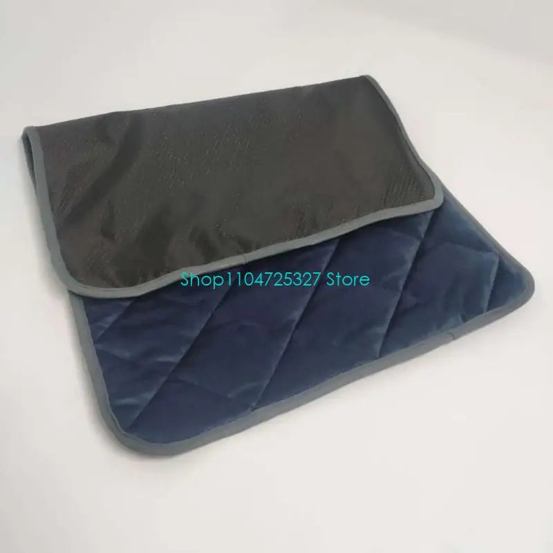 Reflective Warming Dog Bed Pad – Thermal Anti-Slip Heating Mat for Small to Large Dogs