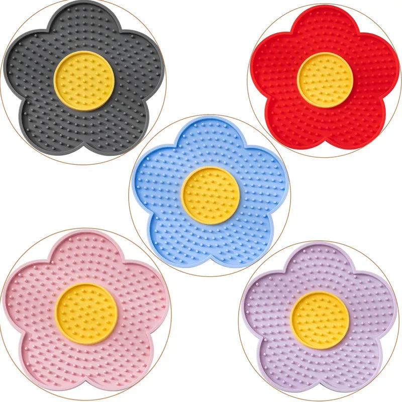 Interactive Sunflower Dog Lick Mat – Silicone Anxiety Relief Pad