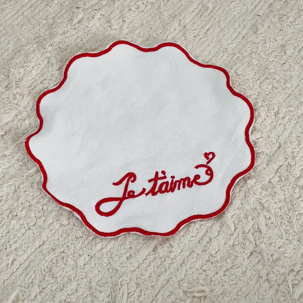 Embroidered Dog Mat – Pure Cotton Decorative Bowl Mat with Love Flower Trim for Dogs