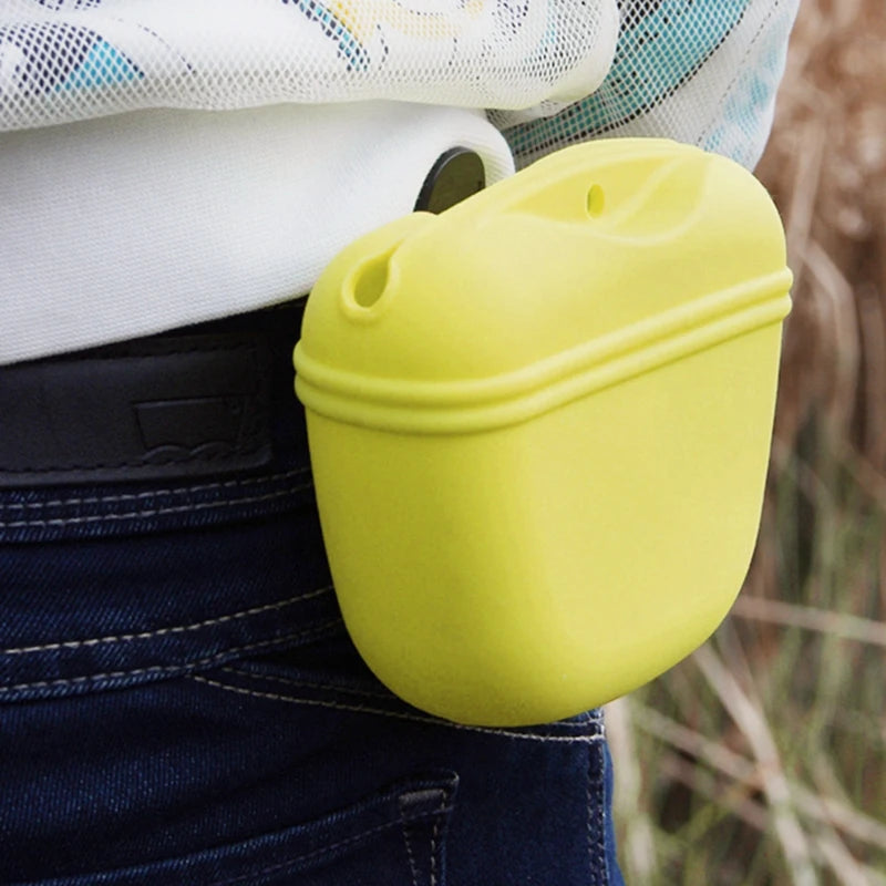 Silicone Dog Treat Training Pouch – Portable Magnetic Closure Waist Bag